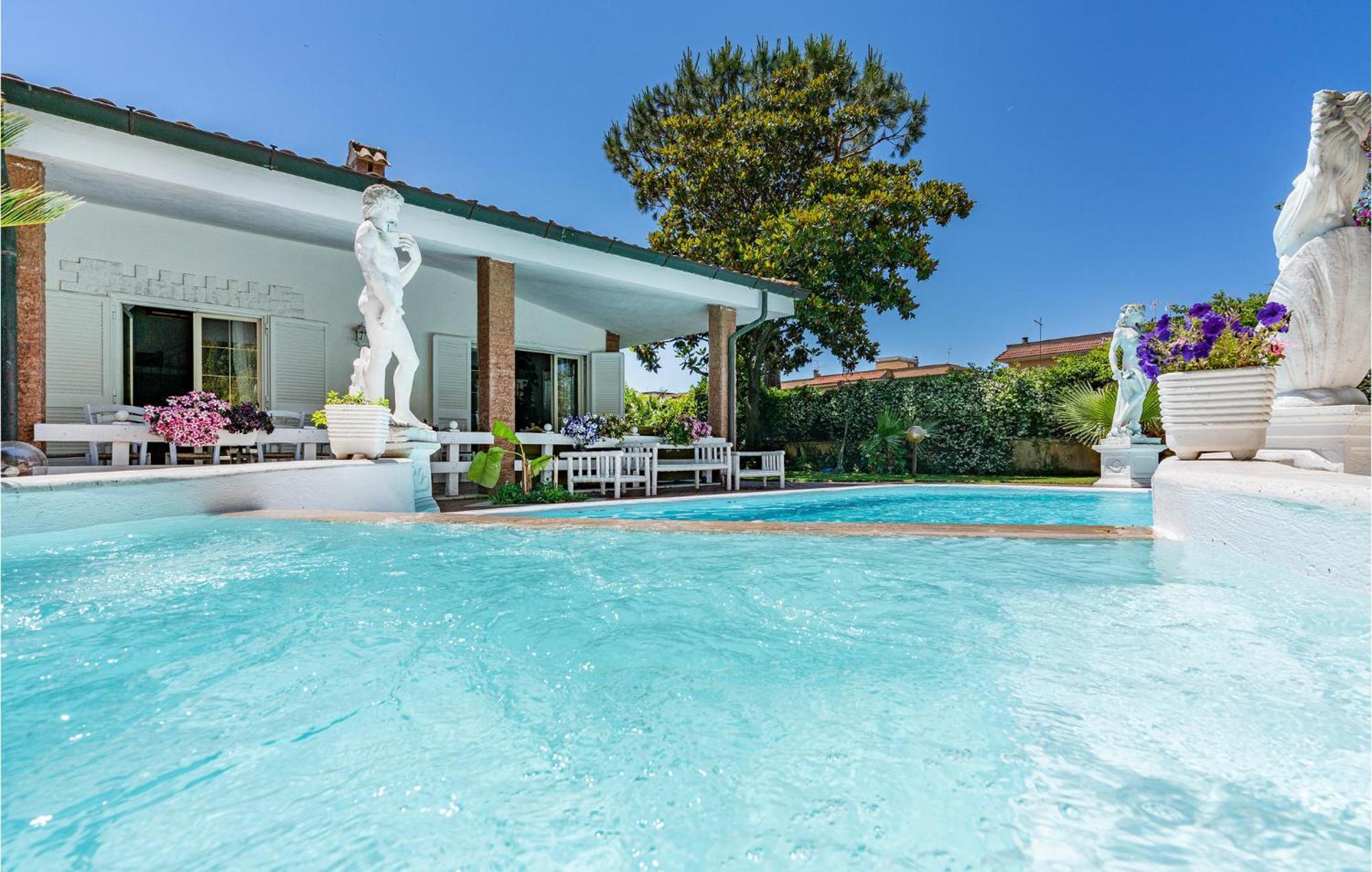 Beautiful Home In Fiumicino With Wifi Zewnętrze zdjęcie