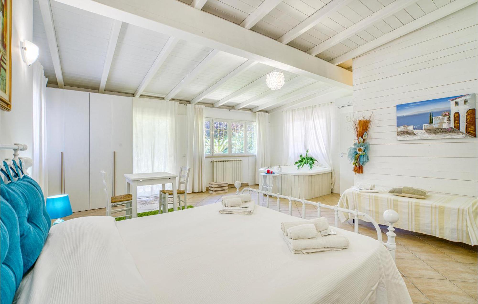 Beautiful Home In Fiumicino With Wifi Zewnętrze zdjęcie